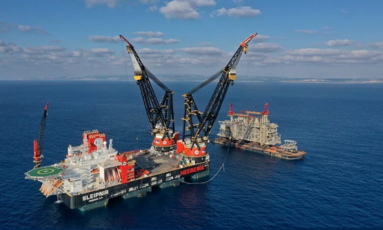 eBlue_economy_Tomorrow will arrive the World’s Largest semi submersible crane vessel Sleipnir to the Port of Roterdam