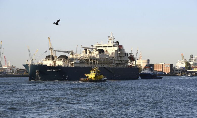 eBlue_economy_World_ largest LNG bunkering vessel to call on Rotterdam