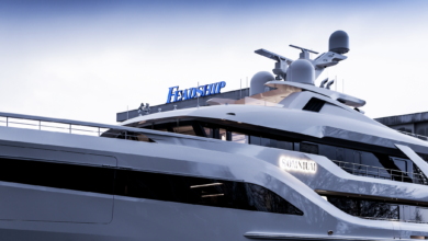 eBlu_economy_Feadship superyacht has been launched at the Dutch shipyard