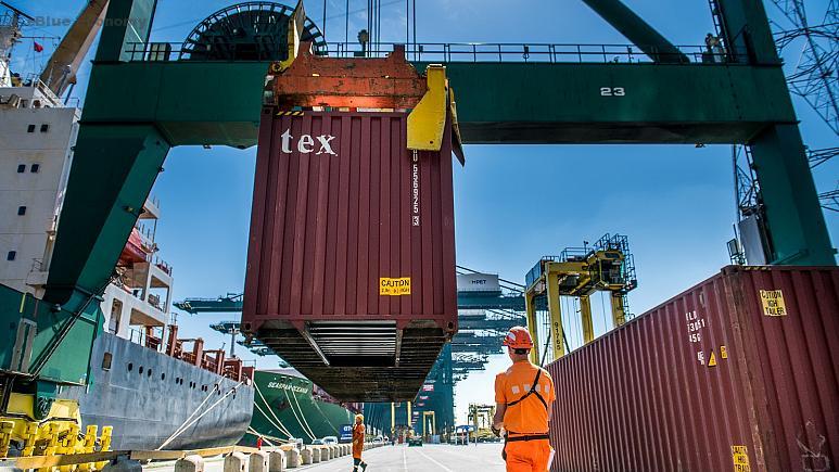 eBlue_economy_Euro News_ Deal or no-deal, Europe's major ports are ready for Brexi
