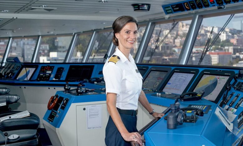 eBlue_economy_new opportunities for women involved in shipping activities