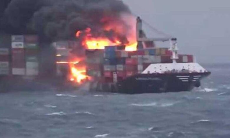 eBlue_economy_Sri Lankans face up to ‘unmeasurable cost’ of cargo ship disaster