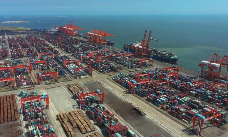 eBlue_economy_ميناء شيامن الصيني يسجل 1000 رحلة شحن على طريق الحرير في عام 2021