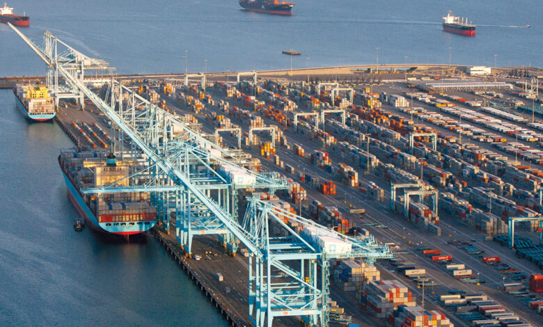 eBlue_economy_Port of Los Angeles container volumes up 27% to 876,430 TEUs in June 2021