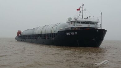 eBlue_economy_جنوح سفينة الشحن MV Heng Tong 77 قبالة سواحل باكستان ترفع علم بنما