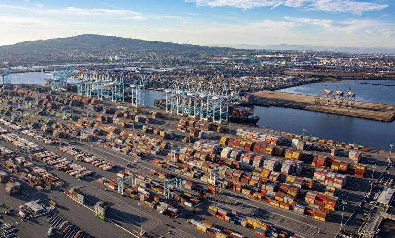 eBlue_economy_Port of Los Angeles container volumes up 4% to 890,800 TEUs in July 2021