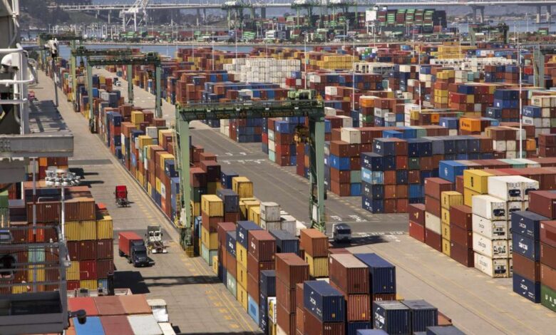 eBlue_economy_Port of Oakland import volume edged up in August 2021