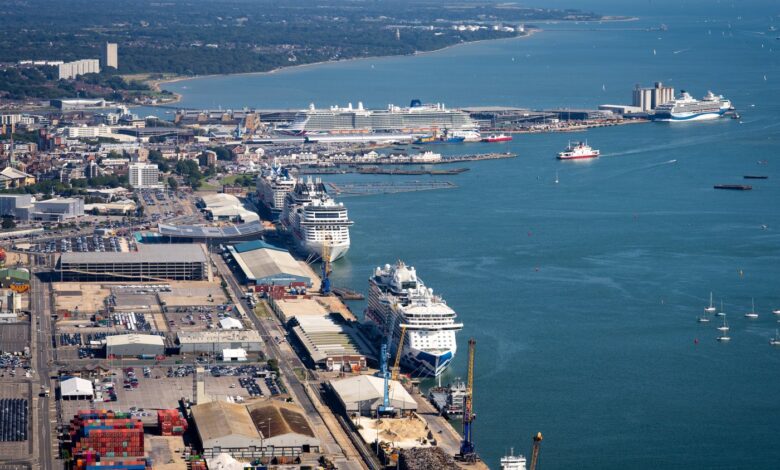 eBlue_economy_Port of Southampton named_Port of the Year_at prestigious global industry awards