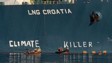 eBlue_economy_Greenpeace protest against LNG usage in Croatia