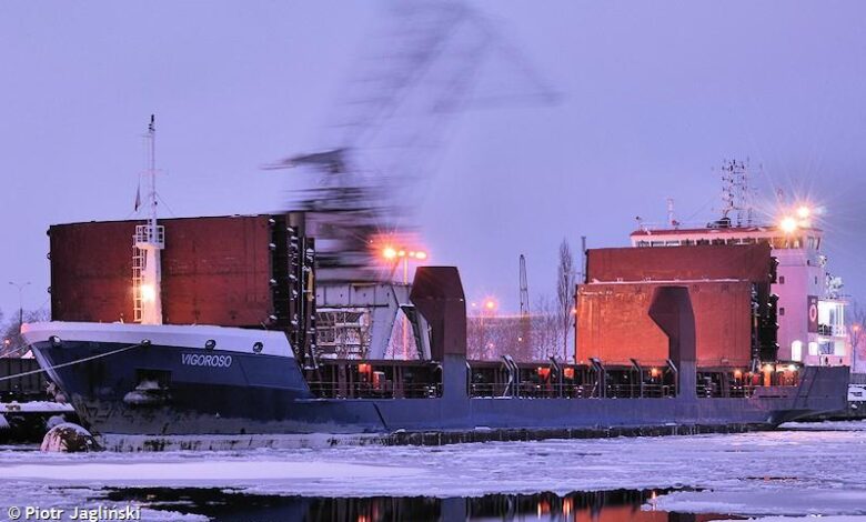 eBlue_economy_General cargo ship fire, Sheerness_UK