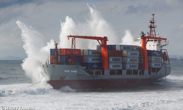 eBlue_economy_Container ship aground off Nakhodka, UPDATE Nov 12 analysis 22