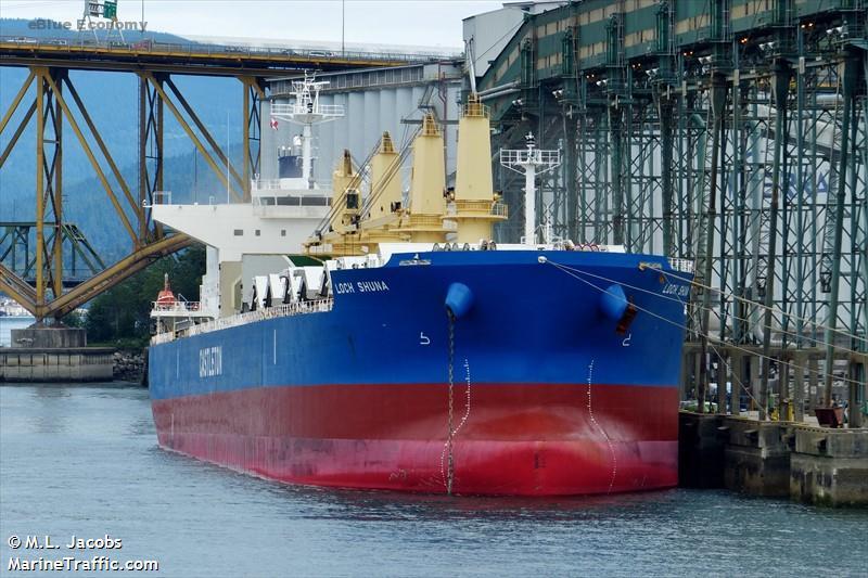 eBlue_economy_Master of bulk carrier killed in his cabin by a cook, in the Indian ocean