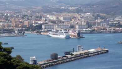 eBlue_economy_Port of Ceuta welcomes the cruise Amadea
