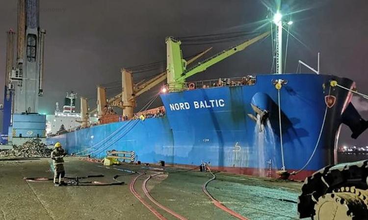 eBlue_economy_Danish bulk carrier fire, Southampton, UK