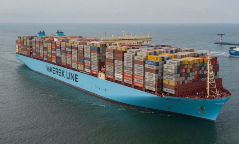eBlue_economy_Maersk container ship runs aground near German Wadden Island