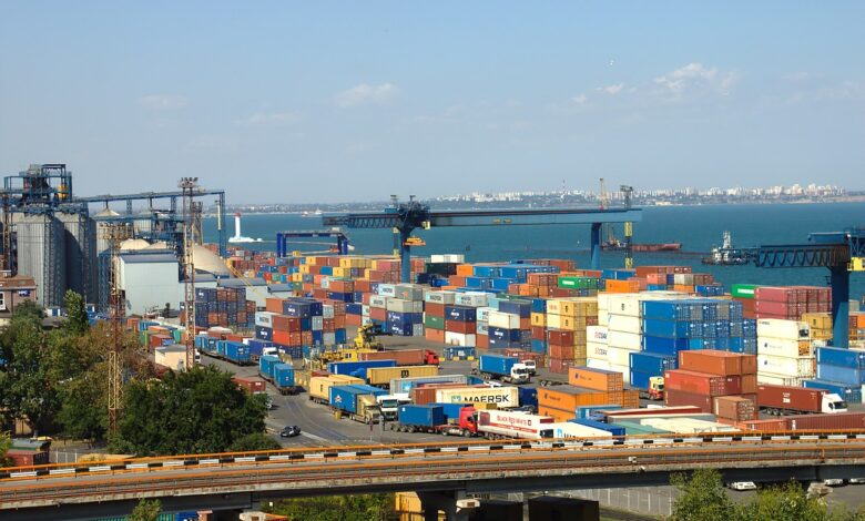 eBlue_economy_وكالات أنباء_ وقوع انفجارات في ميناء أوديسا على البحر الأسود بأوكرانيا