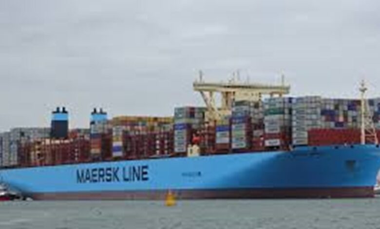 eBlue_economy_Ocean Network Express halts Russia bookings; Maersk may follow