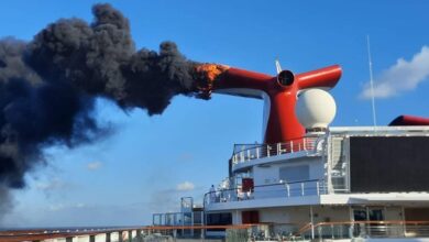 eBlue_economy_CARNIVAL cruise ship funnel fire, Grand Turk VIDEO