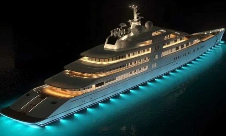 eBlue_economy_Eyes is heading towards the largest yacht in the world