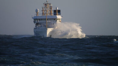 eBlue_economy_Vestdavit wins contract with Thoma-Sea for davit systems on pair of NOAA ocean research newbuilds