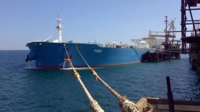eBlue_ecobomy_Suezmax crude oil tanker disabled by fire in Gibraltar Strait