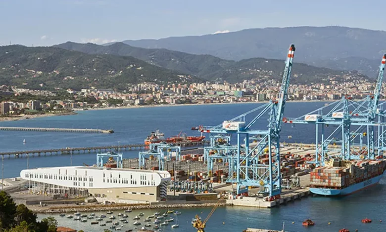 eBlue_economy_Maersk to reduce transit times by 5 -21 days from Asia to Northern Italy