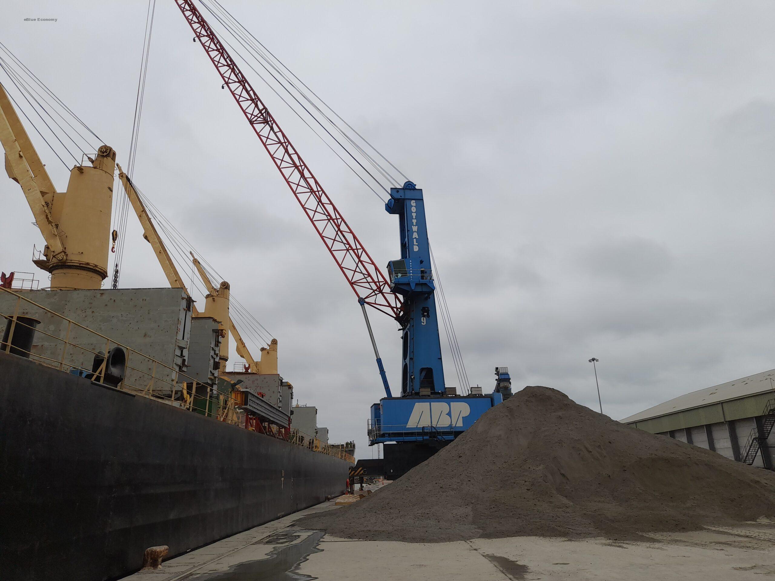 eBlue_economy_Port of Immingham welcomes shipment of conditioned pulverised fly ash