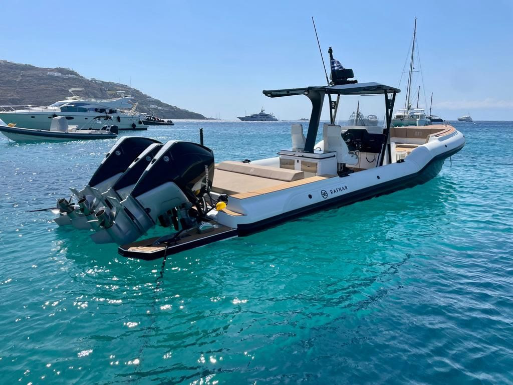 eBlue_economy_Rafnar AX-1_ Top leisure boat