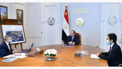 eBlue_economy_El-Sisi briefed on the rates of navigation in the Suez Canal during 2021-2022