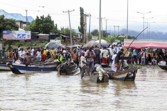 eBlue_economy_At least 76 dead after boat capsizes in Nigeria’s Anambra