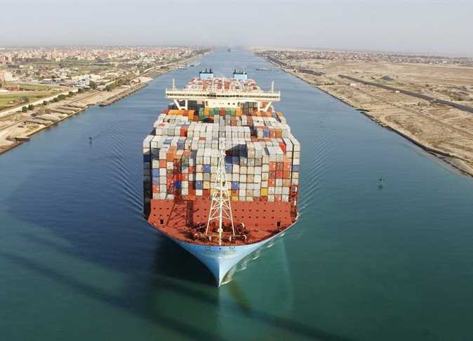 eBlue_economy_Egypt denies news of ships taking different routes than Suez Canal