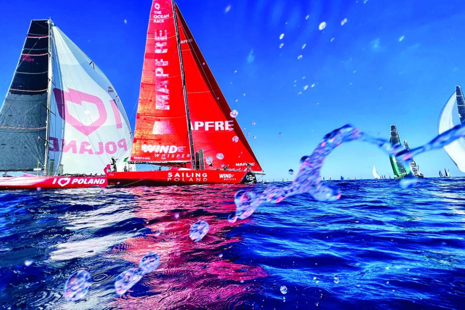 eBlue_economy_oLight on wind, large on spectacle as Rolex Middle Sea Race under way