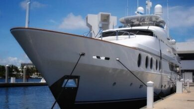 eBlue_economy_Spain detains Russian luxury yacht over failed bill payments